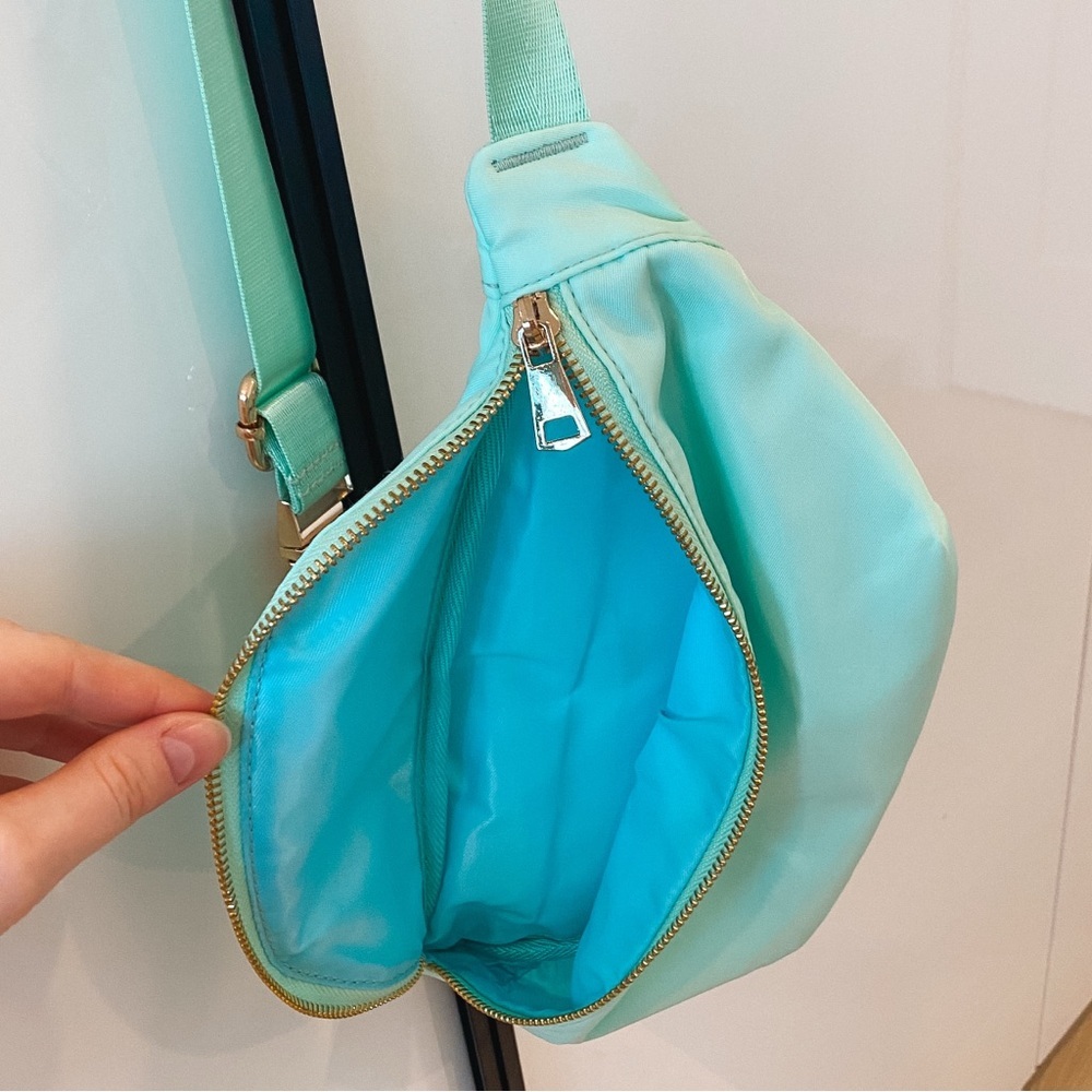 Liquidation Sale:Mint Green Crossbody Bag - Picture 4 of 8